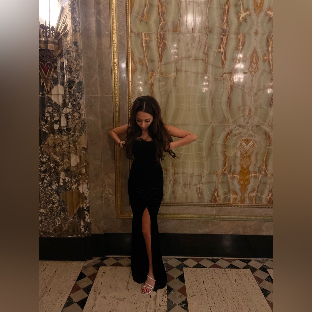 Beautiful black dress with fur